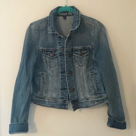 AE Classic Denim Jacket - Picture 2 of 4
